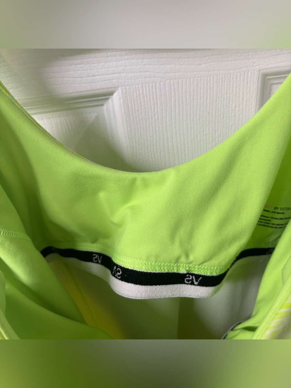 Made Sexy by Victoria's Secret Neon Green Athletic Tank Top Women’s Medium - Picture 6 of 6